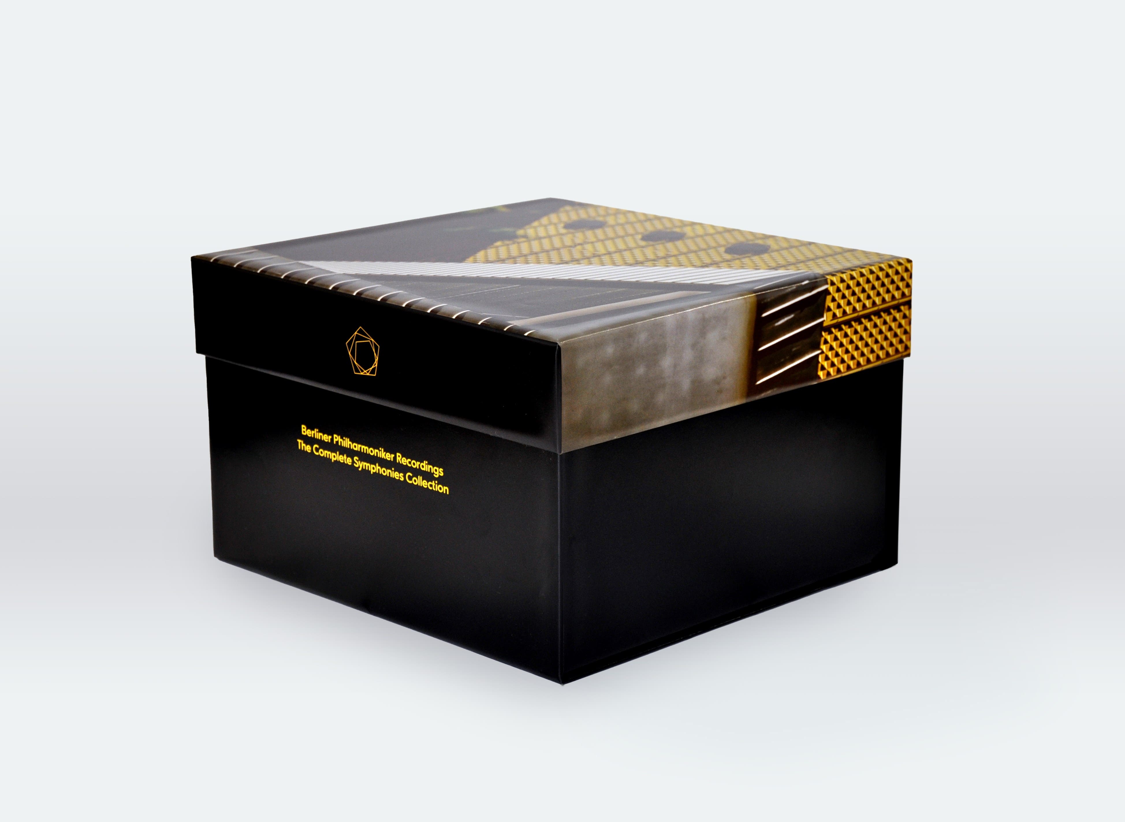 ベルリン・フィル・レコーディングス 交響曲全集 (Berliner Philharmoniker Recordings / The Complete Symphonies Collection) [38CD+15Blu-ray] [Import] [日本語帯・解説付]