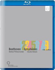 ベートーヴェン : 交響曲全集1-9 / クラウディオ・アバド、ベルリン・フィルハーモニー管弦楽団 (Beethoven Symphonies 1-9 / Claudio Abbado, Berliner Philharmoniker) [4Blu-ray] [Import]