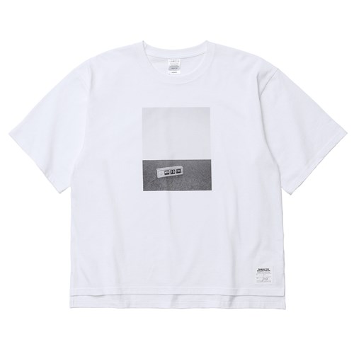 �yXL�z"Monday to Friday" PHOTO T-SHIRT