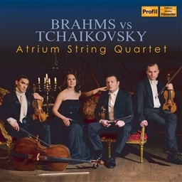 「ブラームス vs チャイコフスキー」 (BRAHMS vs TCHAIKOVSKY / Atrium String Quartet) [輸入盤] [日本語帯・解説付]